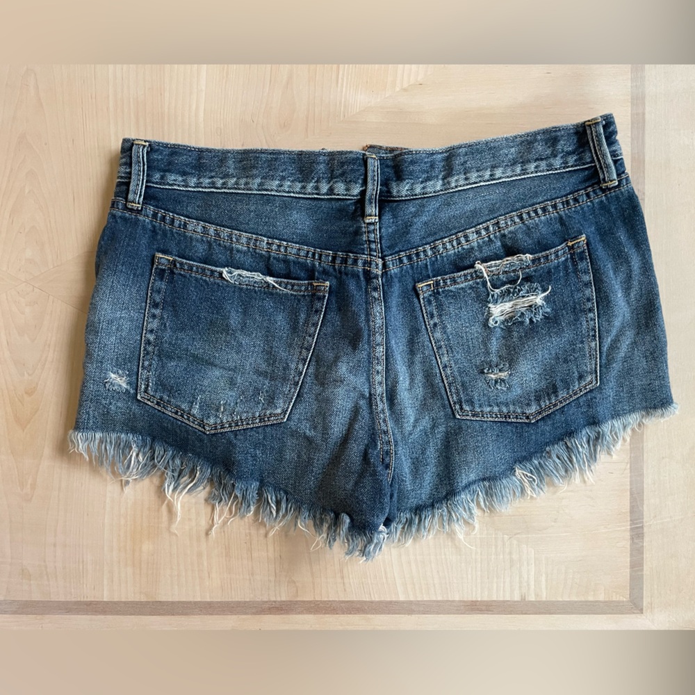 We the Free Denim Distressed Shorts Size 29 - Picture 3 of 8
